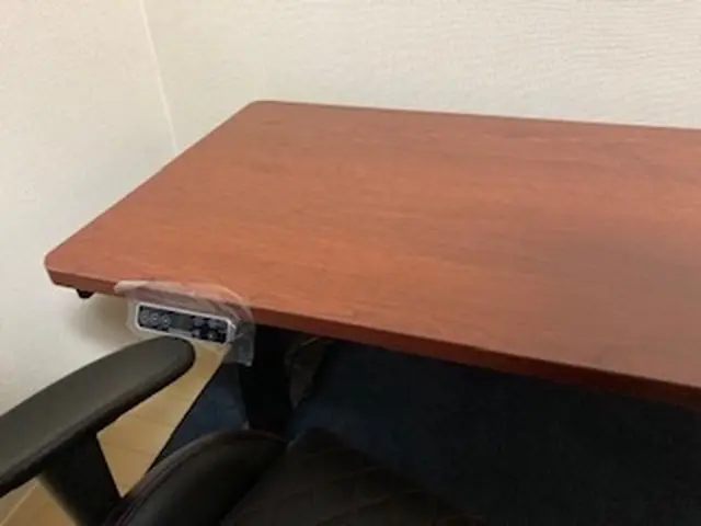 昇降デスクの組立、設置、移設、取付、解体なら家具＆家電のプロにおまかせ下さい！サービスの画像