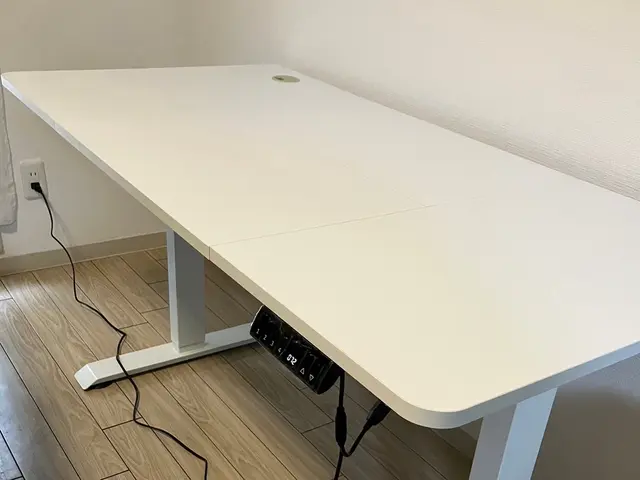 昇降デスクの組立、設置、移設、取付、解体なら家具＆家電のプロにおまかせ下さい！サービスの画像