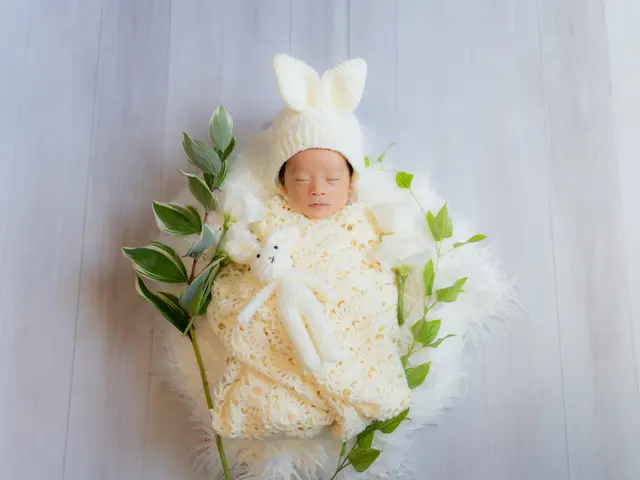 【ニューボーンフォトはプロにおまかせ】お子様の笑顔　成長の記憶を残すカメラマン