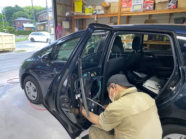 自動車鈑金塗装　修理　カスタムサービスの画像