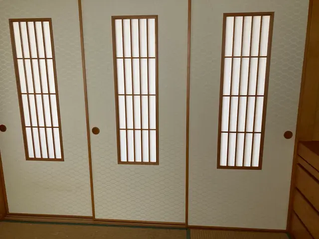 和の心、リフレッシュ！障子張り替えで快適な空間を！サービスの画像