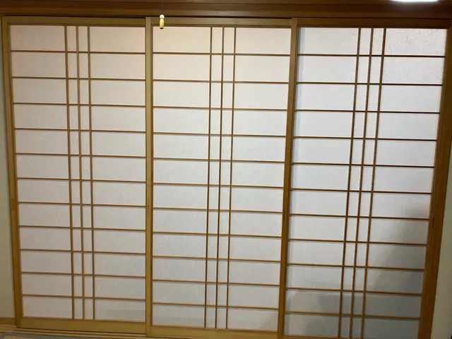 和の心、リフレッシュ！障子張り替えで快適な空間を！サービスの画像