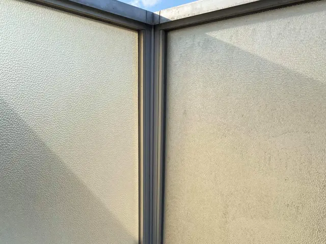 サングラスをご用意ください。掃除後は太陽光でお部屋が明るくなります！サービスの画像