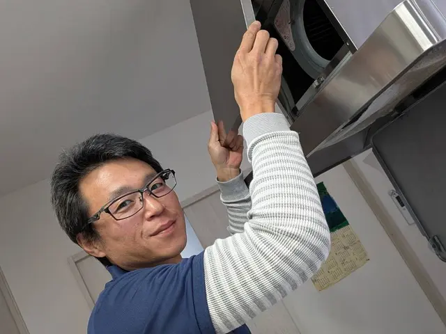 【分解洗浄】頑固な油汚れもスッキリ！ベテランが徹底清掃しますサービスの画像