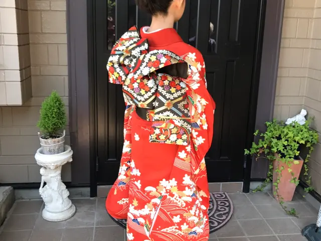 松戸市内のみ、7時開始卒業袴、男性、訪問着お着付けいたします。