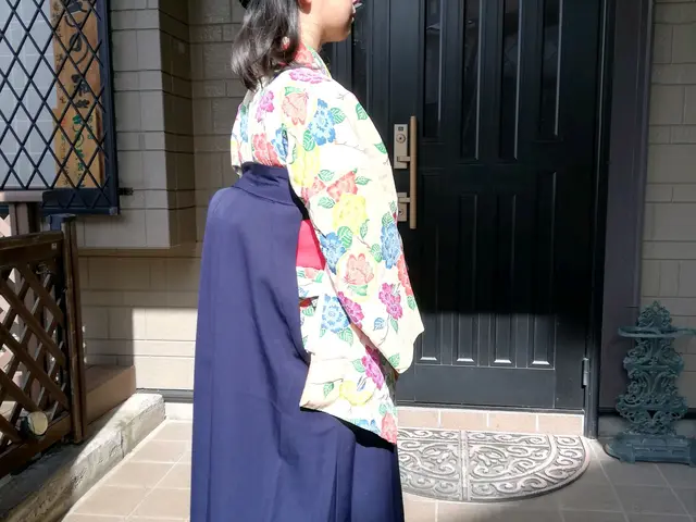 松戸市内のみ、7時開始卒業袴、男性、訪問着お着付けいたします。