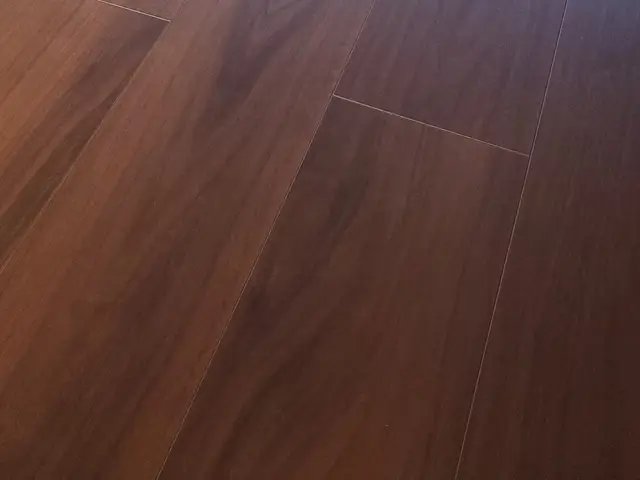 上張り施工で解体費用&廃材費用がかからないから、低料金で施工出来ます。サービスの画像