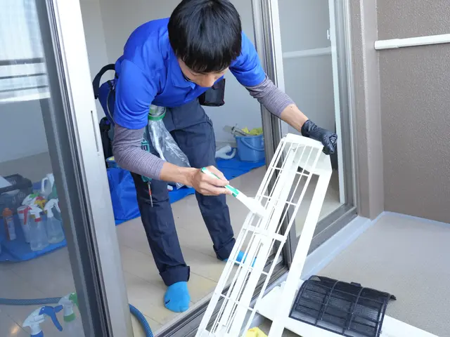 【岡山市発】事前の説明で安心◎スリッパ持参で清潔◎大手の依頼も受けるプロが訪問！サービスの画像