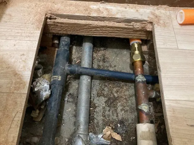 各所の水漏れはお任せください。　＊工事保険加入済みサービスの画像