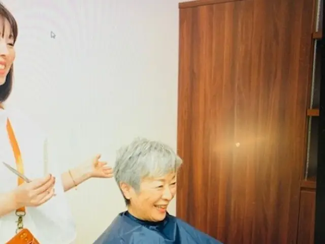 訪問美容専門✦車椅子、寝たままの状態でもカットします✦ヘッドスパ、ヘナサービスの画像