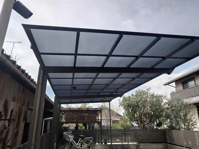 カーポートの設置工事サービスの画像