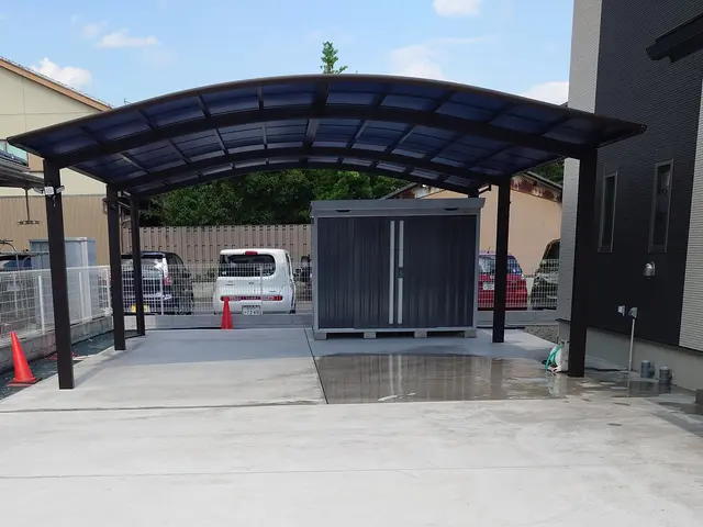 カーポートの設置工事サービスの画像
