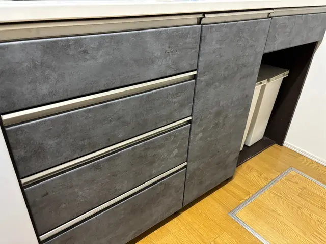 貼るだけで激変！化粧フィルムでキッチンの雰囲気を変えませんか？サービスの画像