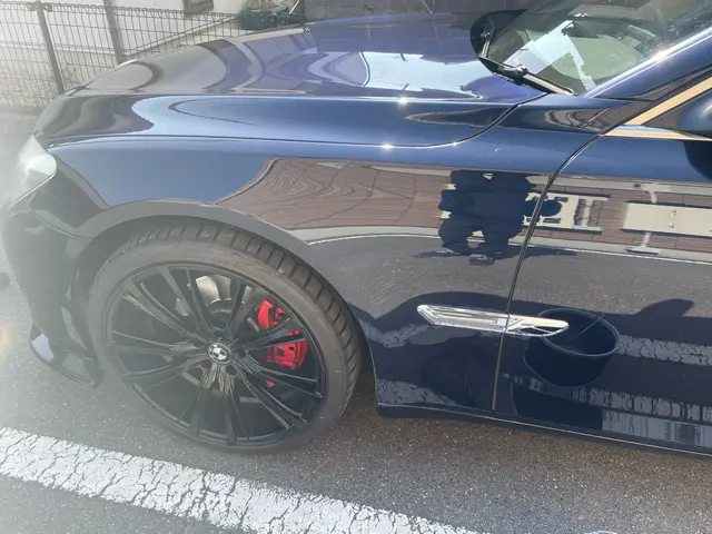 愛車を艶やかに！プロの技で隅々まで美しくサービスの画像