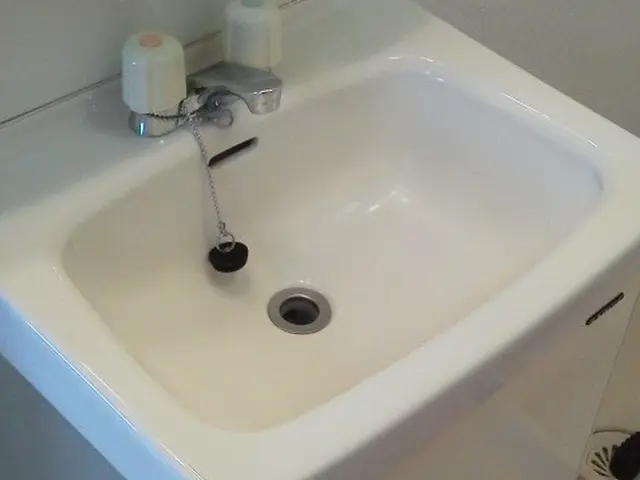 洗面所クリーニング♪気になる汚れもスッキリ落とします♪業界歴20年非喫煙者です。サービスの画像