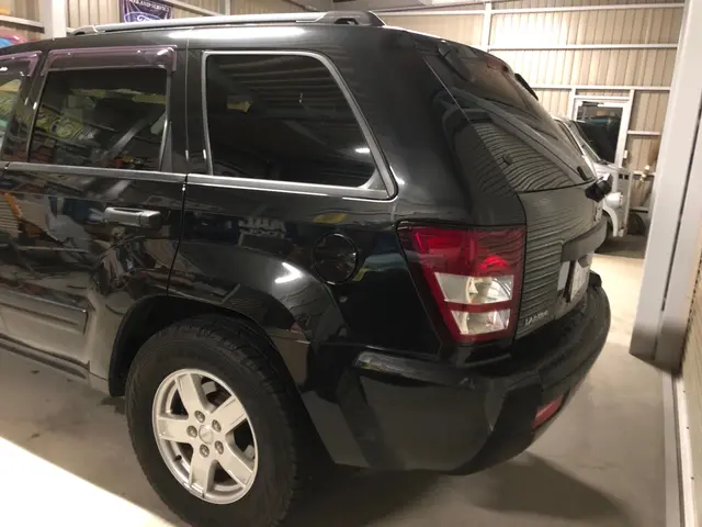 スダッドレスタイヤ交換・出張費込み(当日予約、作業可能)サービスの画像