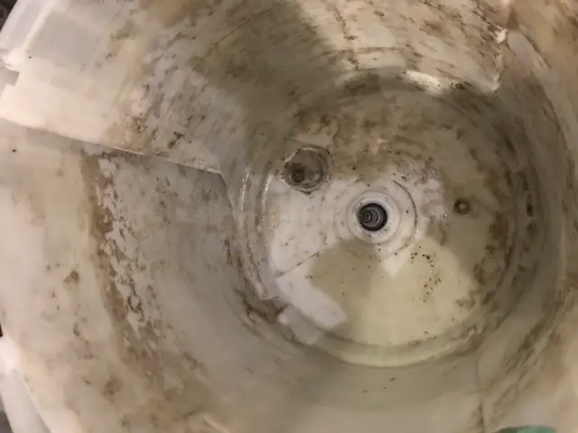 洗濯機分解清掃【メーカー出身メンテナンス職人直伝の技術】サービスの画像