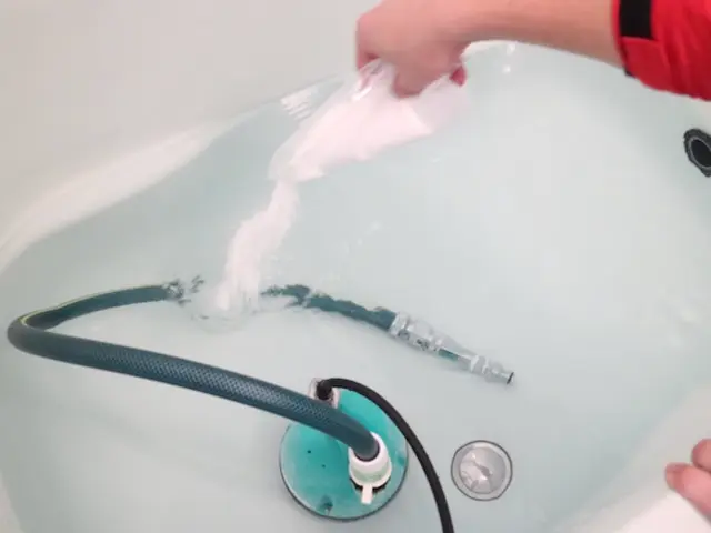 専用薬剤を使用！「浴室追い焚き配管除菌洗浄」！！サービスの画像