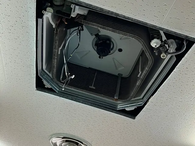 電気工事士による施工。年間2000台以上施工！法人取り引き多数あります。サービスの画像