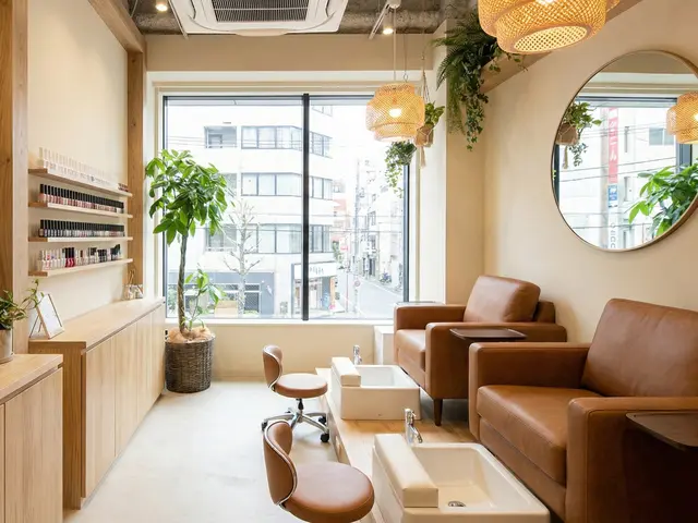 「集客に効く！ドローン外観＆おしゃれな内観撮影｜店舗・施設・SNS用まで」