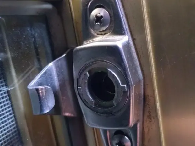 ◎年中無休◎予約から施工まで100%自社対応◎営業時間外も対応可能サービスの画像