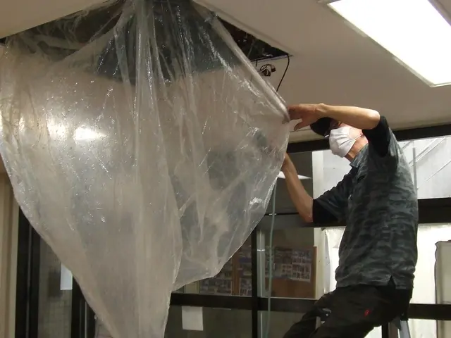 業務用エアコン分解洗浄　点検、修理、部品交換承ります。サービスの画像