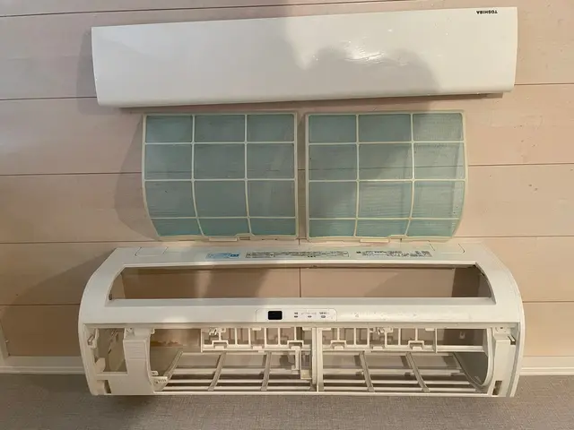 【エアコン消臭除菌・室外機清掃】旧型～最新機種まで8メーカー全て対応します！サービスの画像