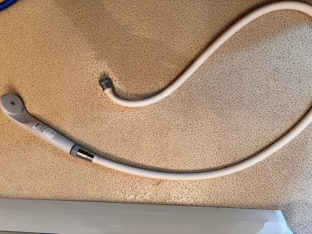 シャワーヘッドホースの交換ならお任せください！サービスの画像