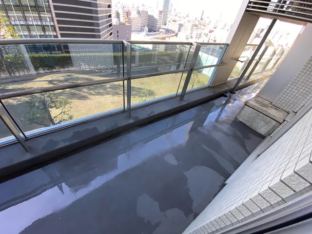 【衛生管理徹底】◎ベランダ・バルコニー・外階段等◎何でもご相談ください。サービスの画像