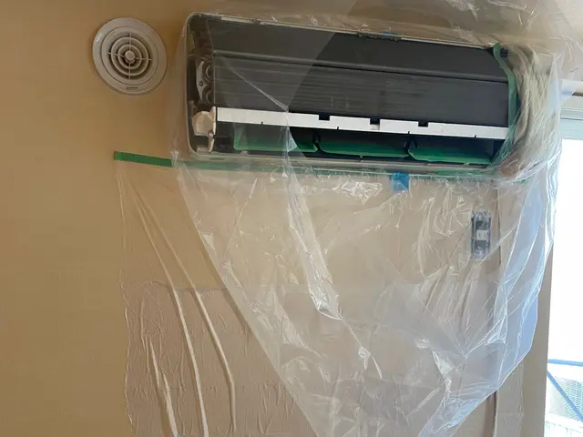 女性お一人暮らしでも安心の女性スタッフ同行◎責任を持ってご対応。損害保険加入済みサービスの画像