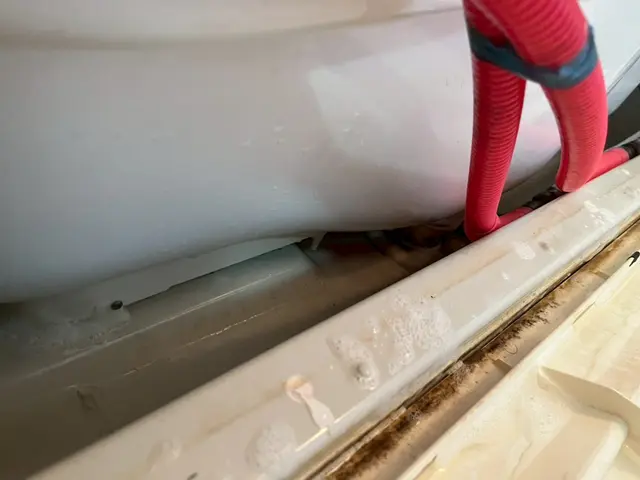 すみずみまでピカピカにします！損害保険加入店☆サービスの画像