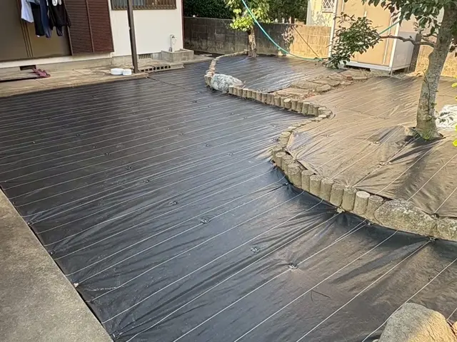防草シート施工サービスの画像