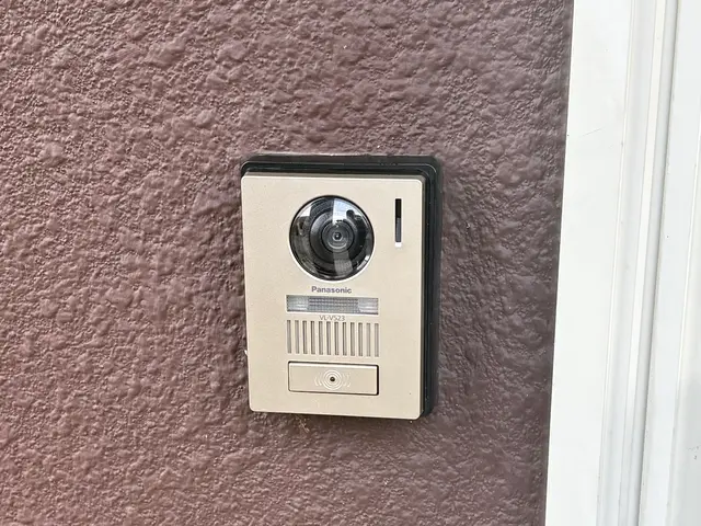 インターホーンの取付工事　電気工事士がお伺い致しますサービスの画像