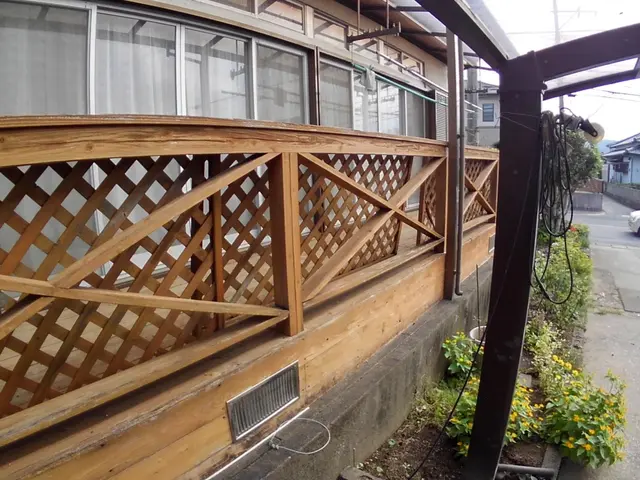 《ウッドデッキ/建具/椅子/遊具/机》仕上げ方など多数の実績ありますサービスの画像