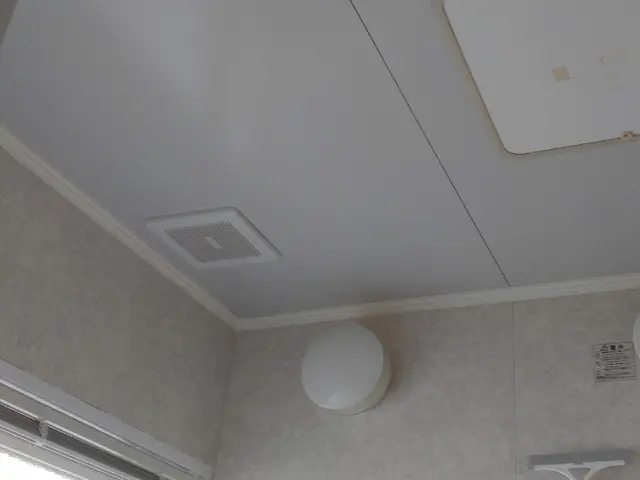 浴室乾燥機のことなら、お気軽にお問い合わせ下さい　女性スタッフ同行致しますサービスの画像