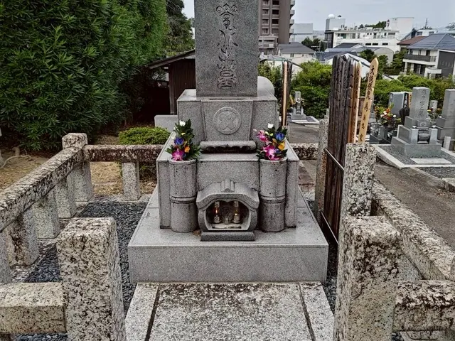 お忙しいお客様の為・ご先祖様の為に心を込めて施工させて頂きます。サービスの画像