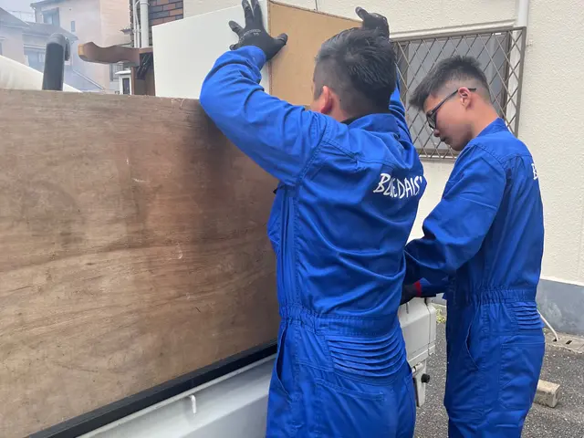 〈親切•丁寧な警察官が手掛ける不用品回収〉まずは質問からお問い合わせ下さい！サービスの画像