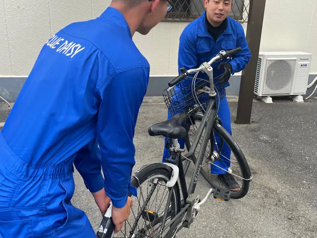 〈親切•丁寧な警察官が手掛ける不用品回収〉まずは質問からお問い合わせ下さい！サービスの画像