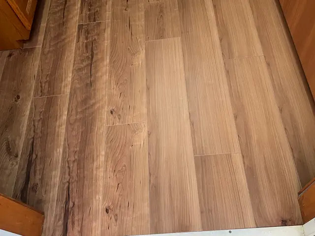 畳からフローリングへ施工可能★6畳なら即日施工、即日仕上げ可能サービスの画像