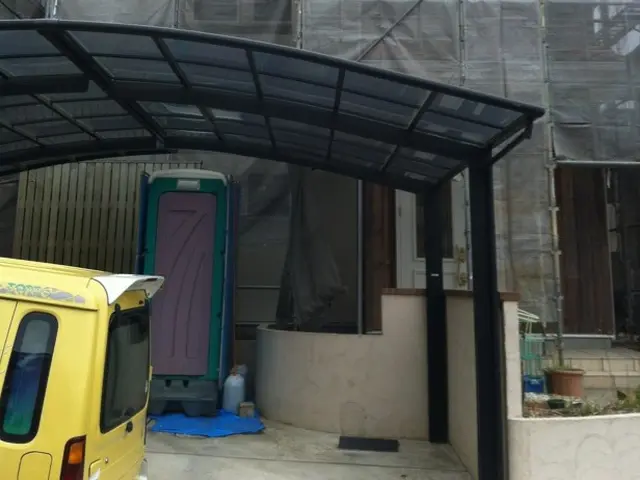 カーポートをキレイにします！サービスの画像