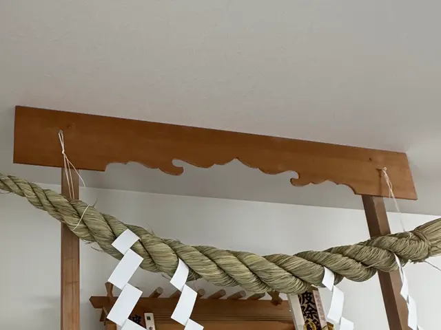 神棚の取付はプロにお任せ下さい。サービスの画像