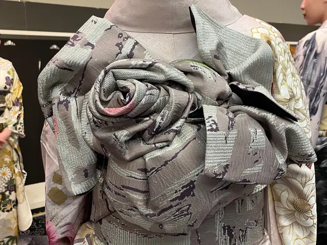 美しく楽でスピーディなお着付け[簡単ヘアセット・交通費・早朝料込]大手ホテル実績