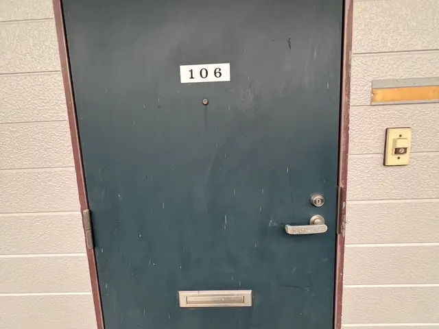 低価格で玄関ドアをリニューアルサービスの画像