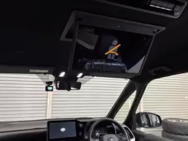 フリップダウンモニター・後席モニターの新規取付け・追加サービスの画像