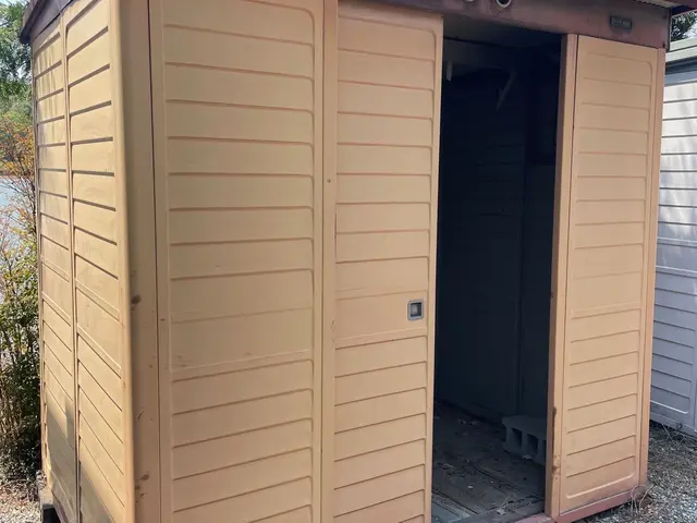 物置の解体、回収承ります。中身の不用品も対応可能です♪サービスの画像