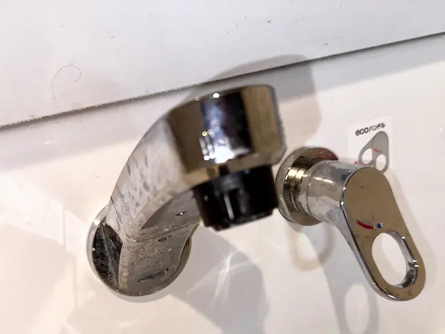 ◢◤洗面蛇口交換TOTO・LIXIL対応◢◤損害保険対応で安心！サービスの画像