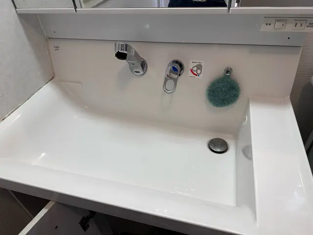 ◢◤洗面蛇口交換TOTO・LIXIL対応◢◤損害保険対応で安心！サービスの画像