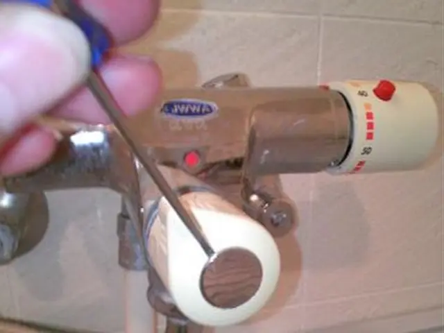 浴室全体の除菌洗浄プラス追炊き配管内の除菌高圧洗浄セットサービスの画像