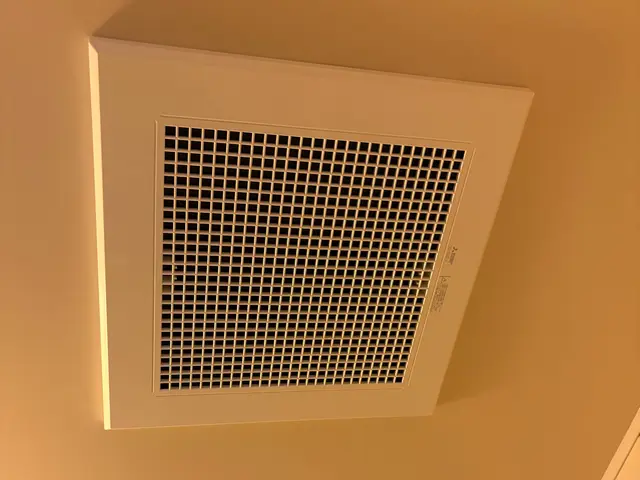 換気扇取り付けます！サービスの画像