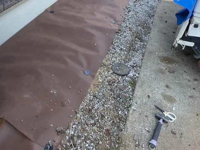 雑草を抑えて、すっきりさせます！サービスの画像